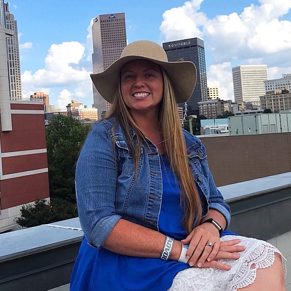 Meet your Posher, Sierra Faulkner